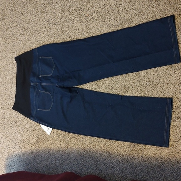 Time and Tru Maternity Straight Leg Jeggings - Picture 5 of 6